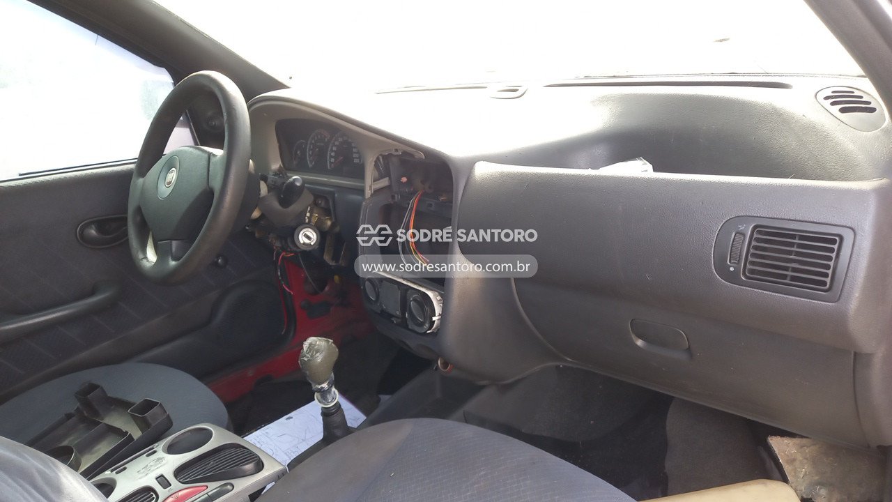 Foto 7 de 13: FIAT - PALIO WEEKEND 1616V 2002/2002