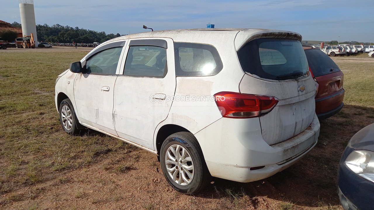 Foto 2: CHEVROLET - SPIN 1.8L MT LS E 2018/2019