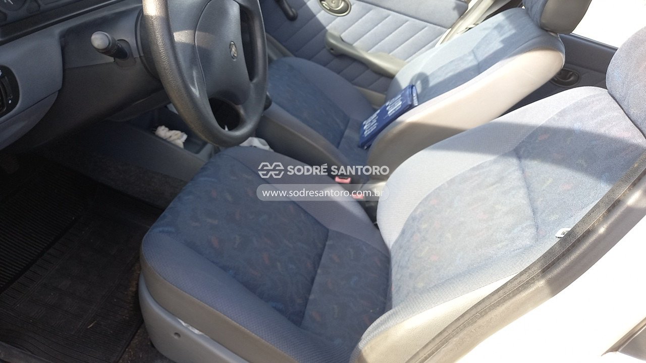 Foto 8 de 13: FIAT - PALIO WEEKEND ELX 2000/2000