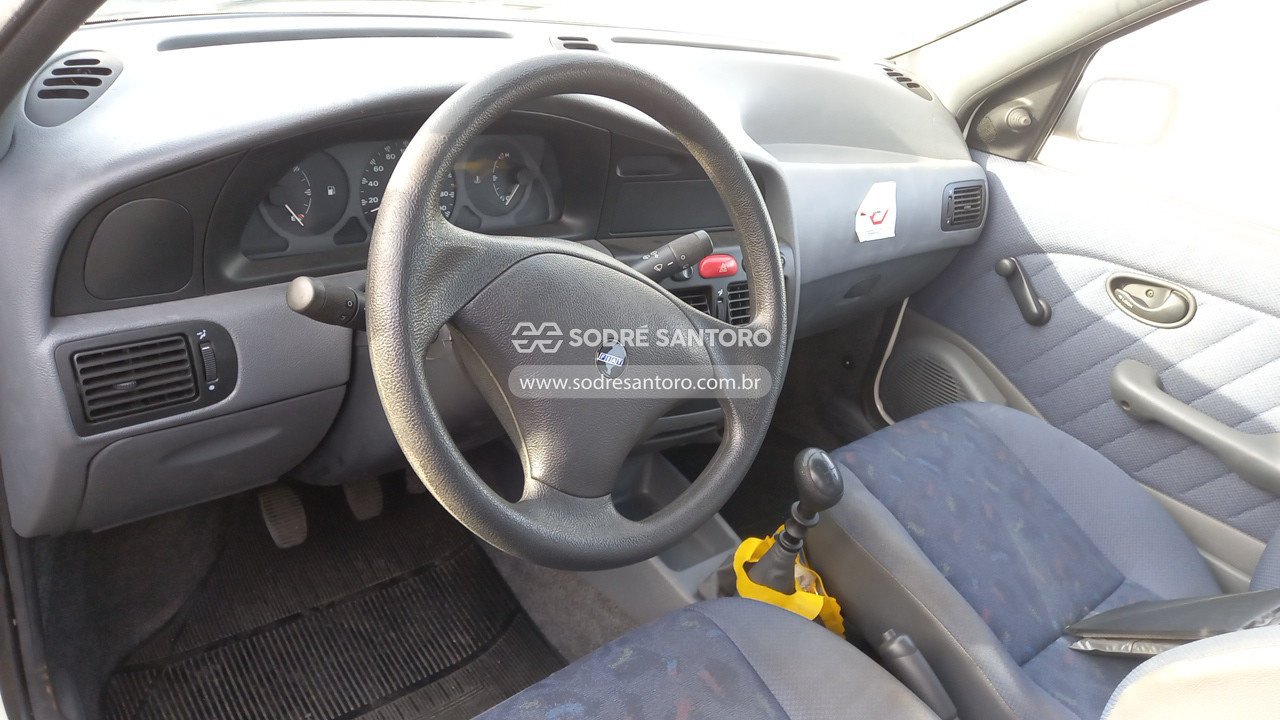 Foto 6 de 13: FIAT - PALIO WEEKEND ELX 2000/2000