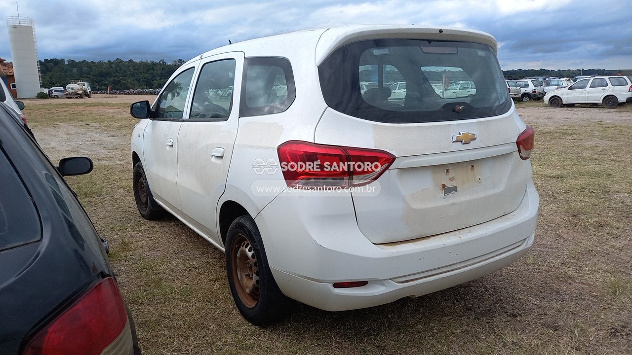 Foto 2: CHEVROLET - SPIN 1.8L MT LS E 2019/2020