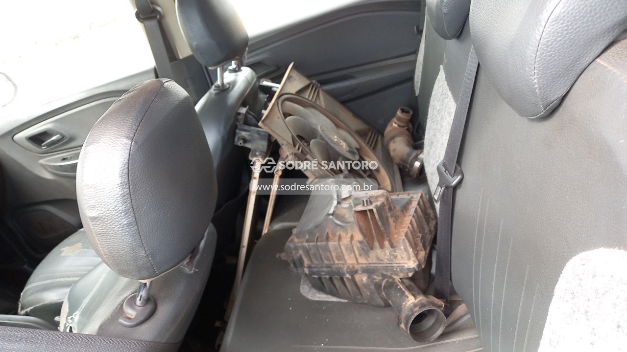 Foto 10 de 13: CHEVROLET - SPIN 1.8L MT LS E 2019/2020