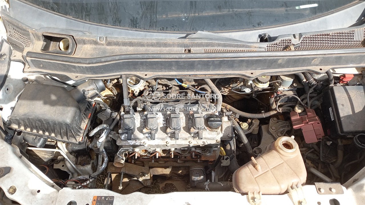 Foto 5: CHEVROLET - SPIN 1.8L MT LS E 2019/2020