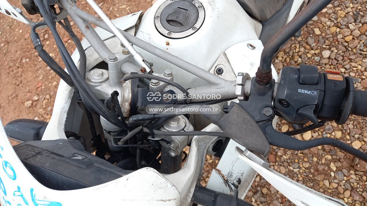 Foto 8 de 13: HONDA - XRE 300 2016/2016