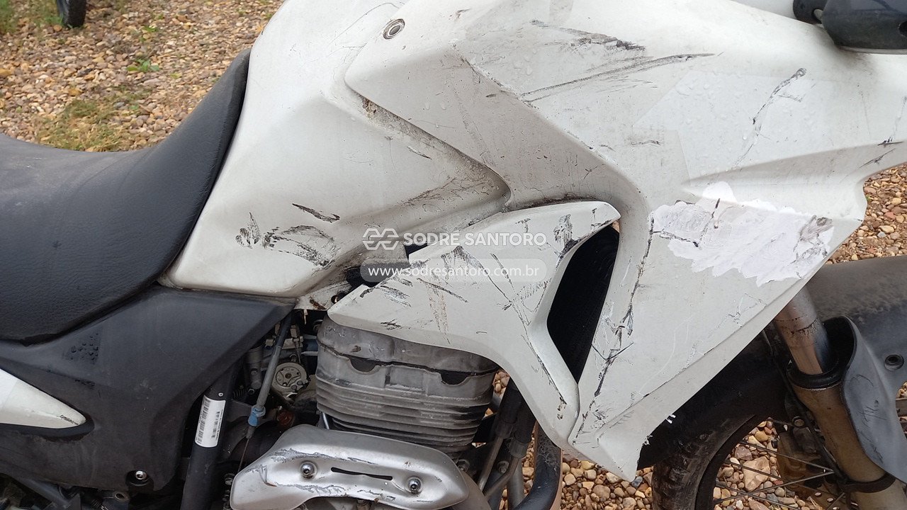 Foto 9 de 13: HONDA - XRE 300 2016/2016