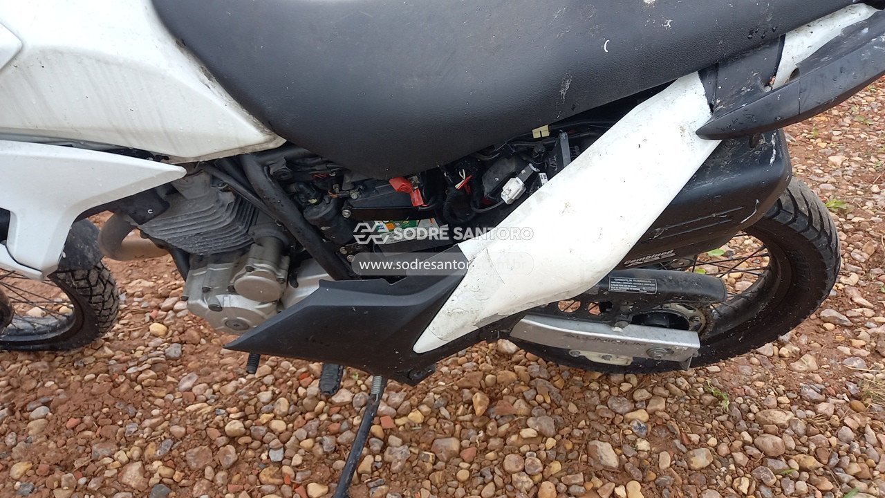 Foto 9 de 13: HONDA - XRE 300 2018/2018
