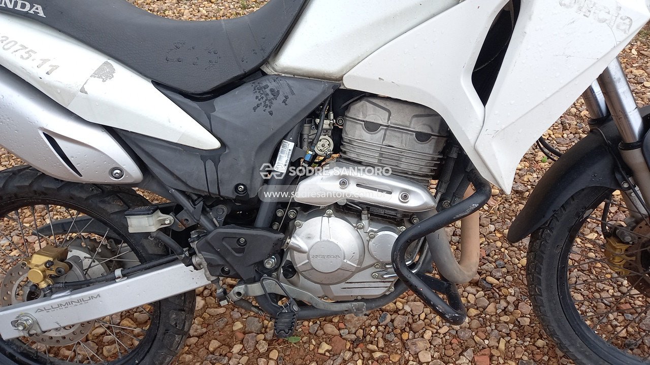 Foto 6 de 13: HONDA - XRE 300 2016/2016