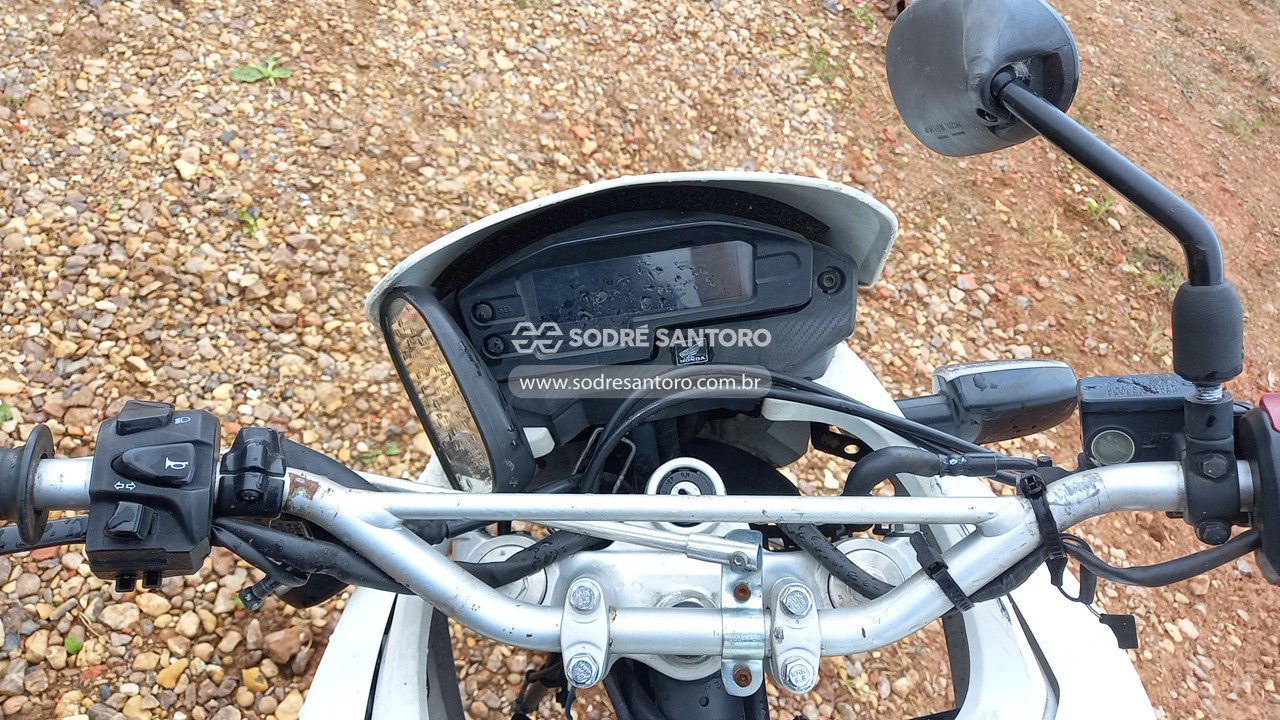 Foto 7 de 13: HONDA - XRE 300 2016/2016