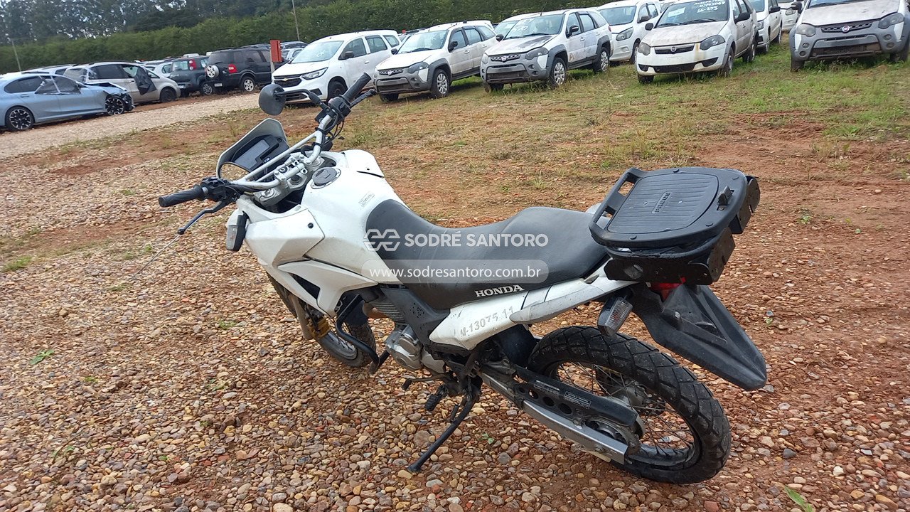 Foto 2: HONDA - XRE 300 2016/2016