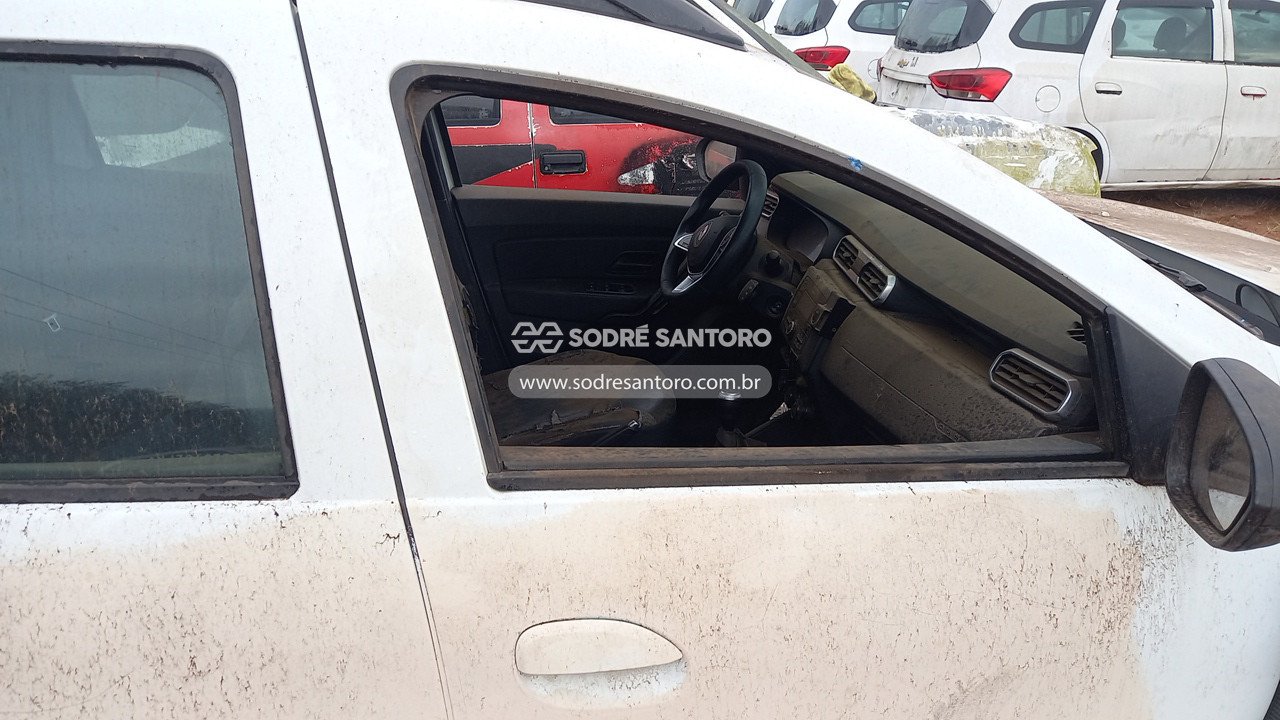 Foto 11 de 13: RENAULT - DUSTER ZEN 16 2021/2022