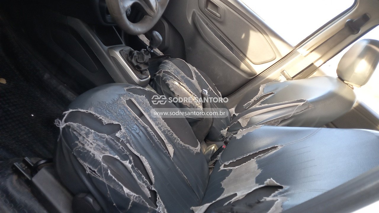 Foto 8 de 13: CHEVROLET - SPIN 1.8L MT LS E 2019/2020