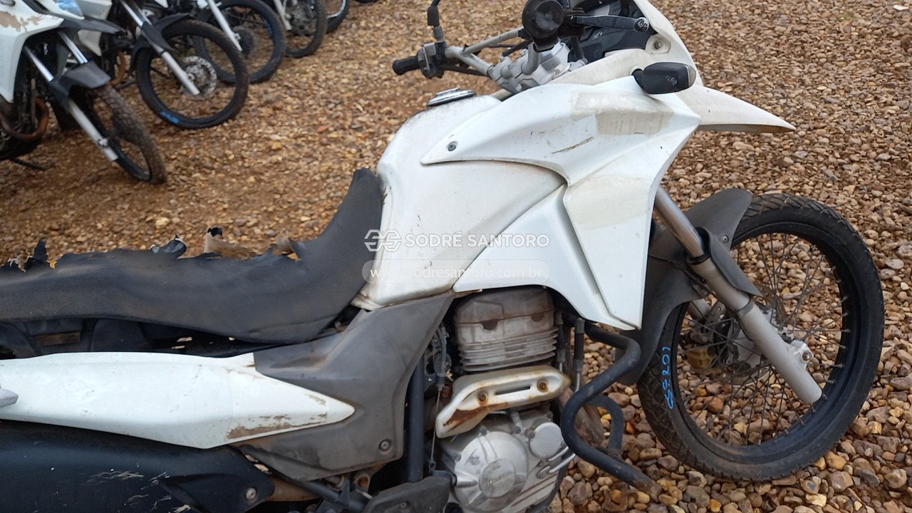 Foto 10 de 13: HONDA - XRE 300 P 2014/2014