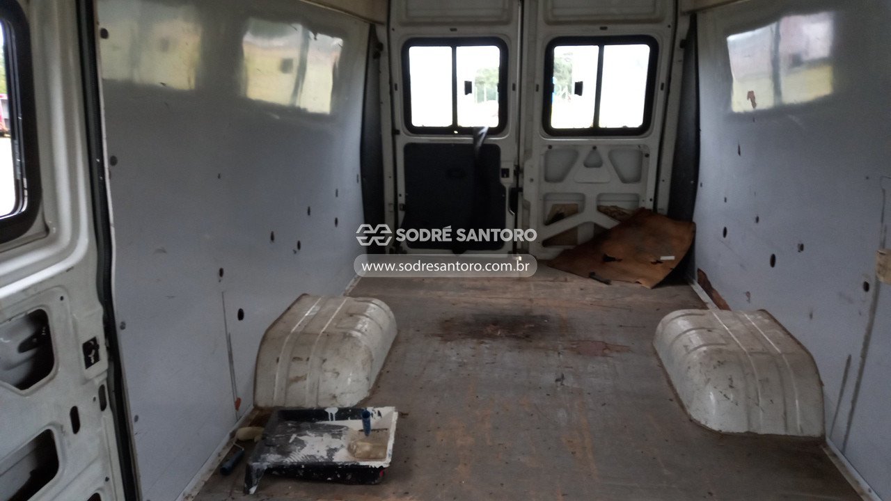 Foto 10 de 13: IVECO - DAILY3510 VAN1 2002/2003