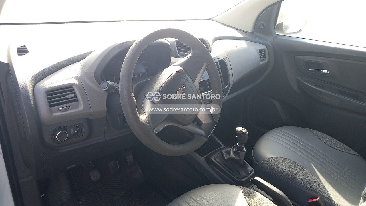 Foto 6 de 13: CHEVROLET - SPIN 1.8L MT LT 2015/2016