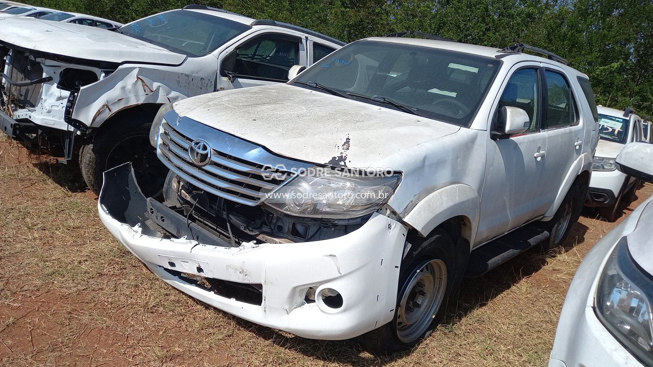 Foto 3: TOYOTA - HILUX SW4 4X2SR 2014/2014