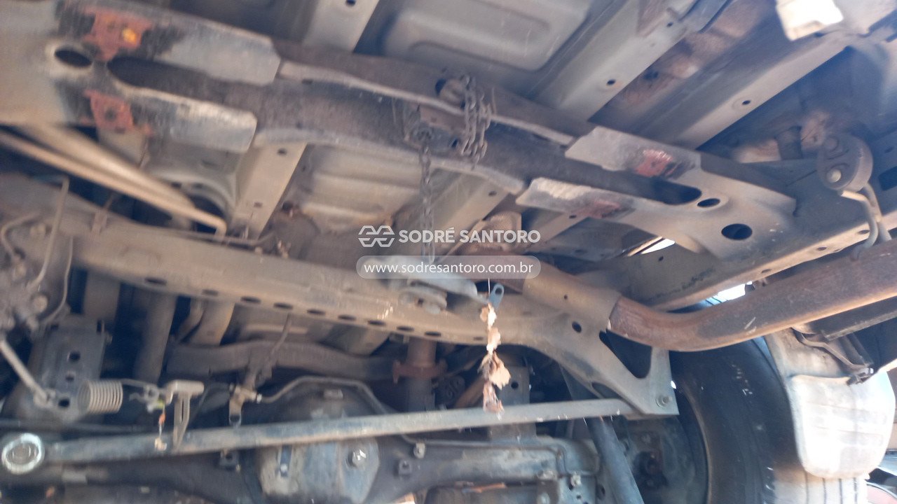 Foto 9 de 13: TOYOTA - HILUX SW4 4X2SR 2014/2014