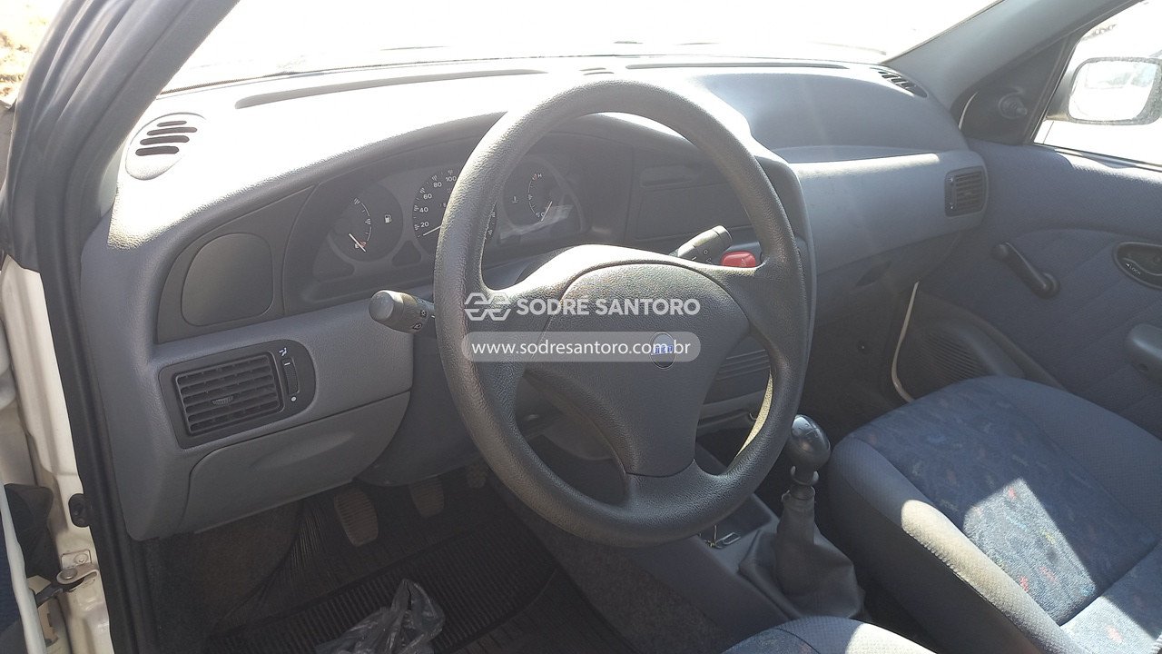 Foto 6 de 13: FIAT - PALIO WEEKEND ELX 2000/2000