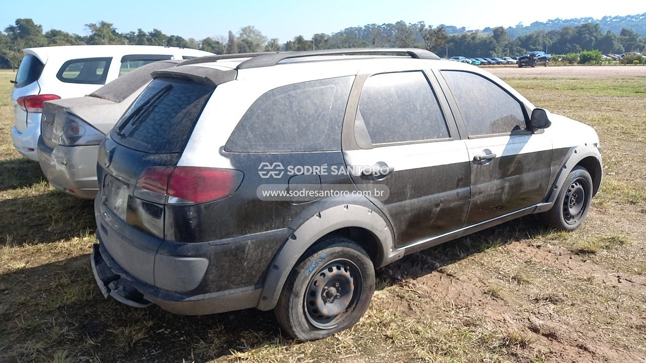 Foto 4: FIAT - PALIO WK TREKK 1.6 2014/2014