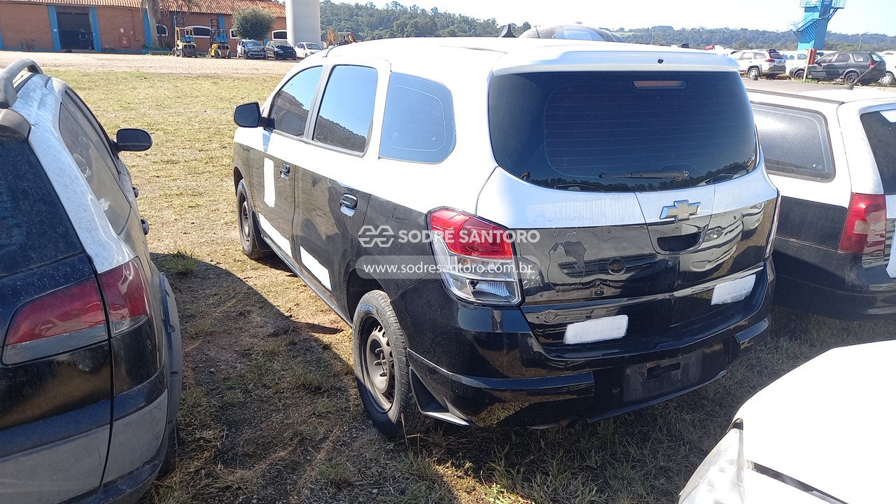Foto 2: CHEVROLET - SPIN 1.8L MT LT 2014/2015