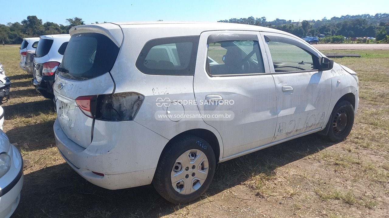 Foto 4: CHEVROLET - SPIN 1.8L MT LS E 2019/2020