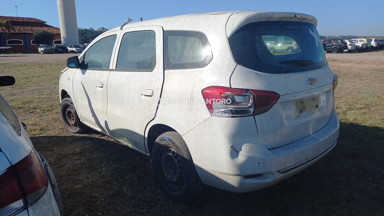 Foto 2: CHEVROLET - SPIN 1.8L MT LS E 2019/2020
