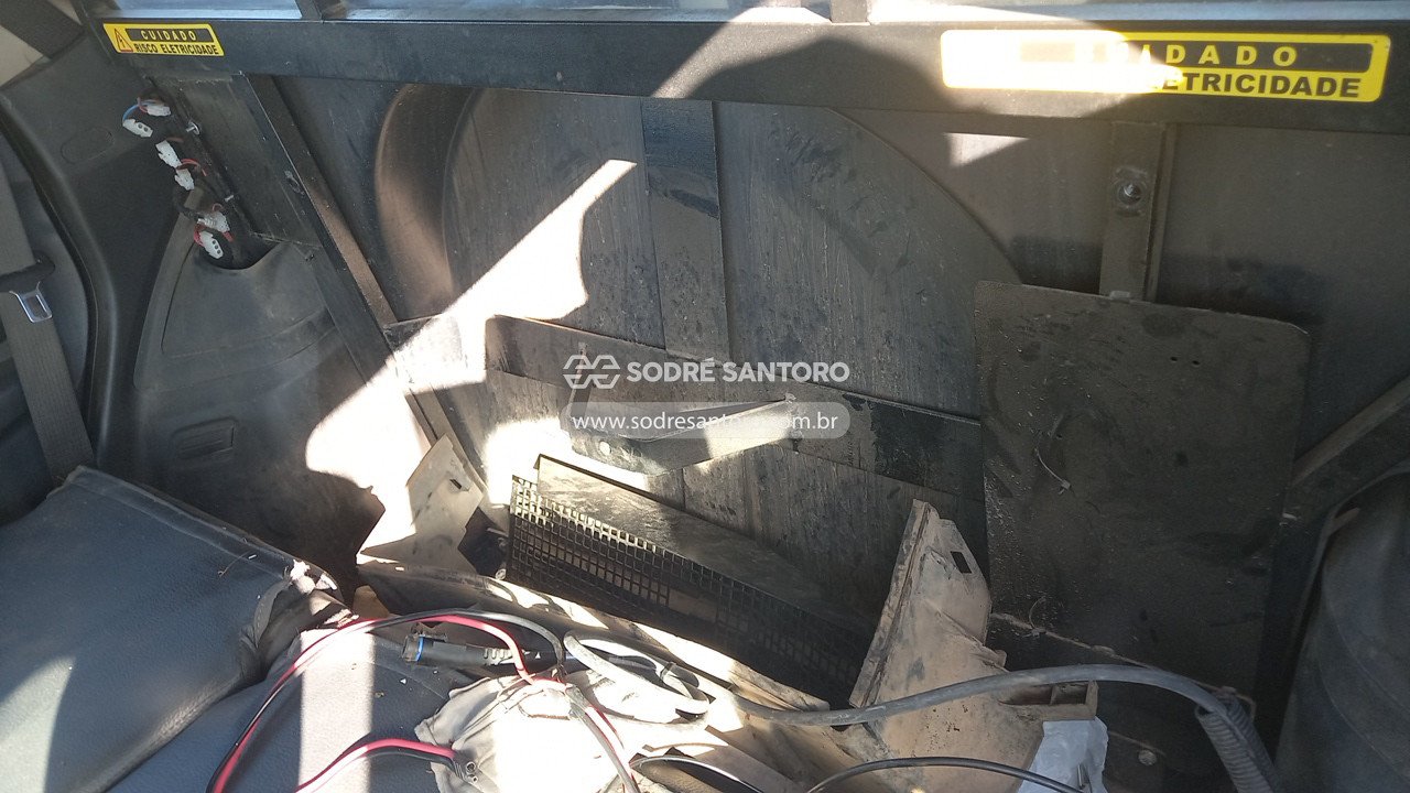 Foto 9 de 13: CHEVROLET - SPIN 1.8L MT LS E 2019/2020