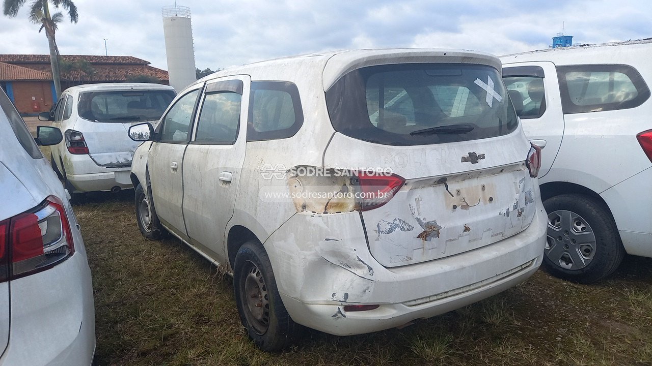 Foto 2: CHEVROLET - SPIN 1.8L MT LS E 2019/2020