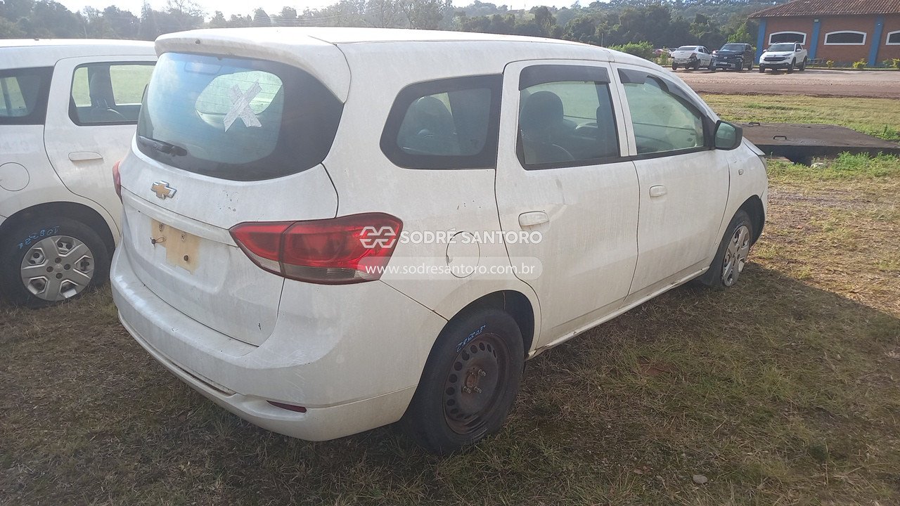 Foto 4: CHEVROLET - SPIN 1.8L MT LS E 2019/2020