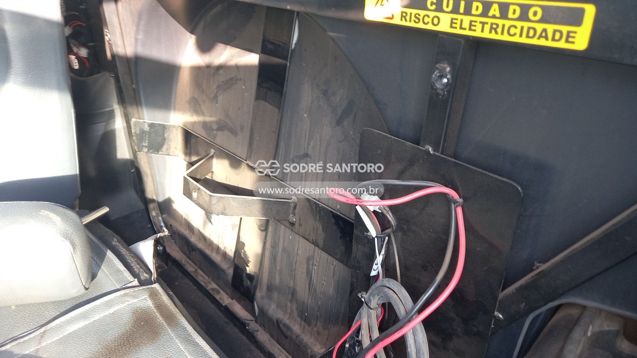 Foto 9 de 13: CHEVROLET - SPIN 1.8L MT LS E 2019/2020