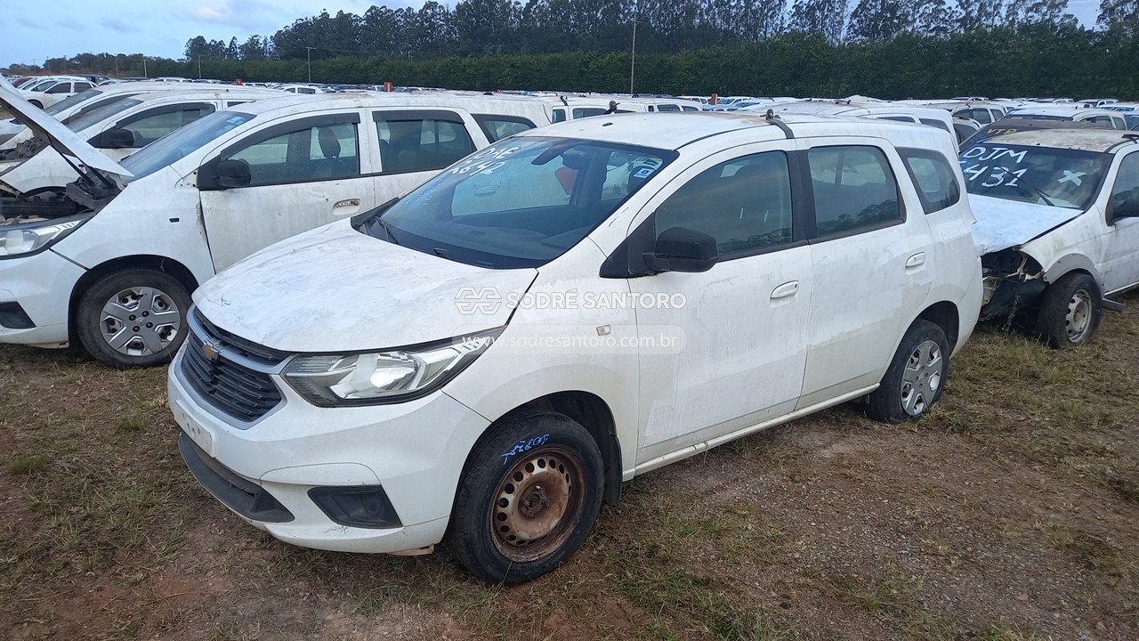 Foto 3: CHEVROLET - SPIN 1.8L MT LS E 2019/2020