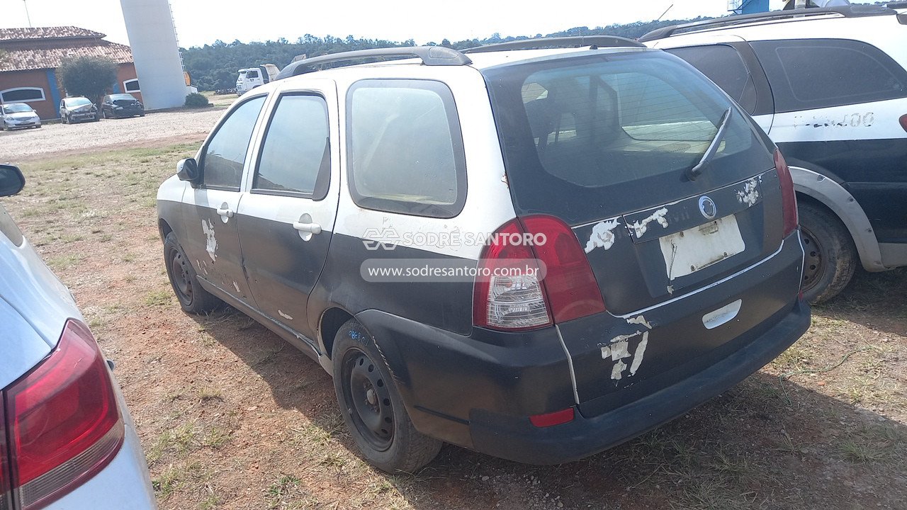 Foto 2: FIAT - PALIO WEEK HLX FLEX 2004/2005