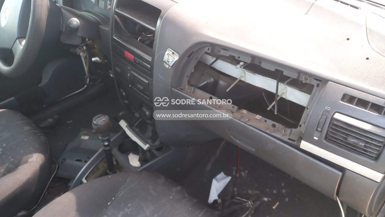 Foto 12 de 13: FIAT - PALIO WEEK HLX FLEX 2004/2005
