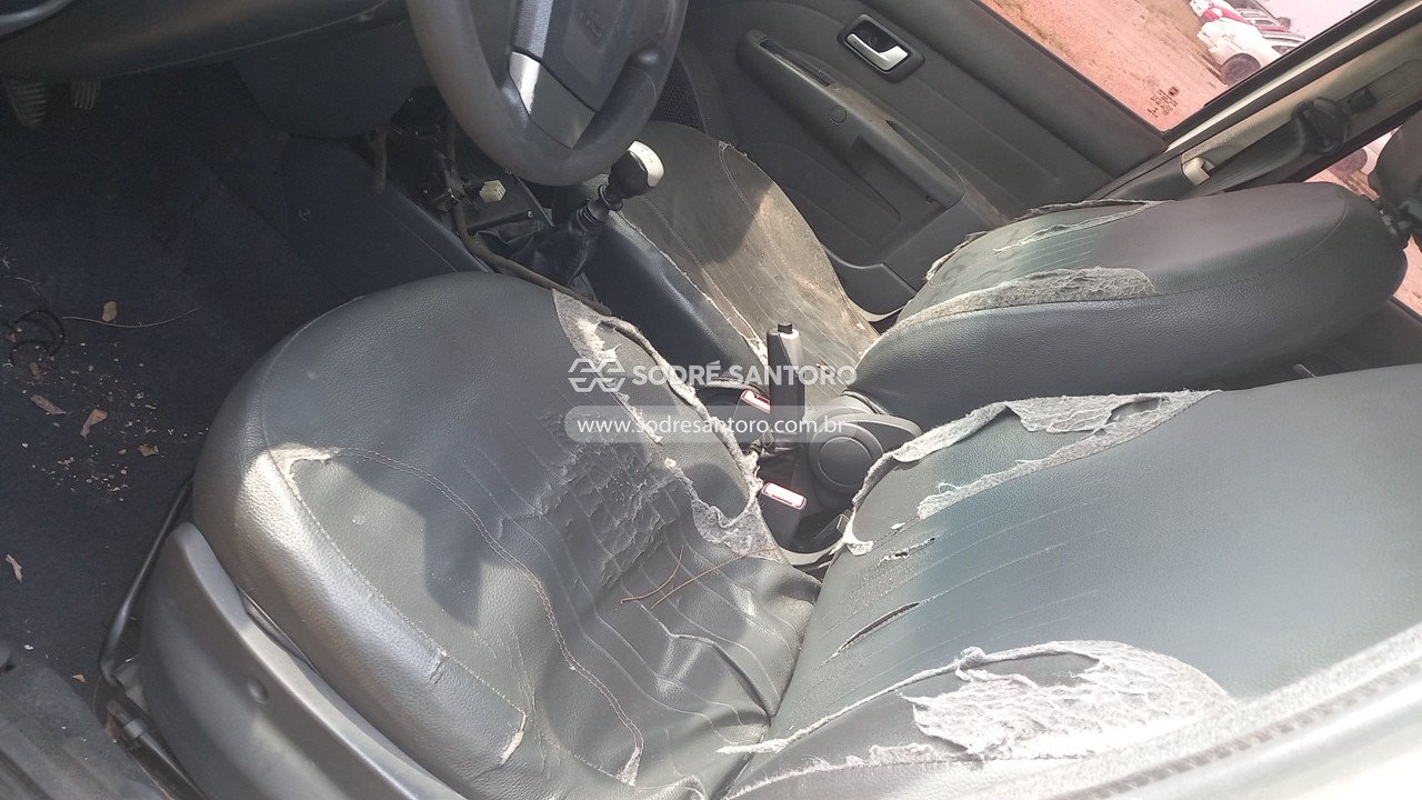 Foto 8 de 13: FIAT - PALIO WK TREKK 1.6 2014/2014
