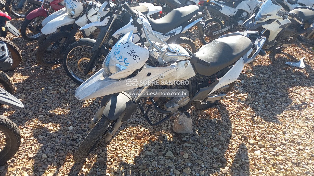 Foto 3: HONDA - XRE 300 P 2013/2013
