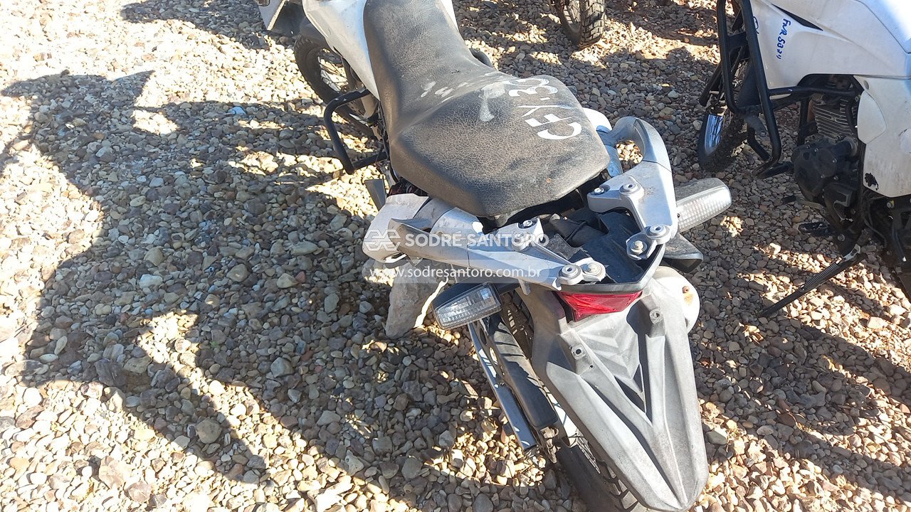 Foto 10 de 13: HONDA - XRE 300 P 2013/2013