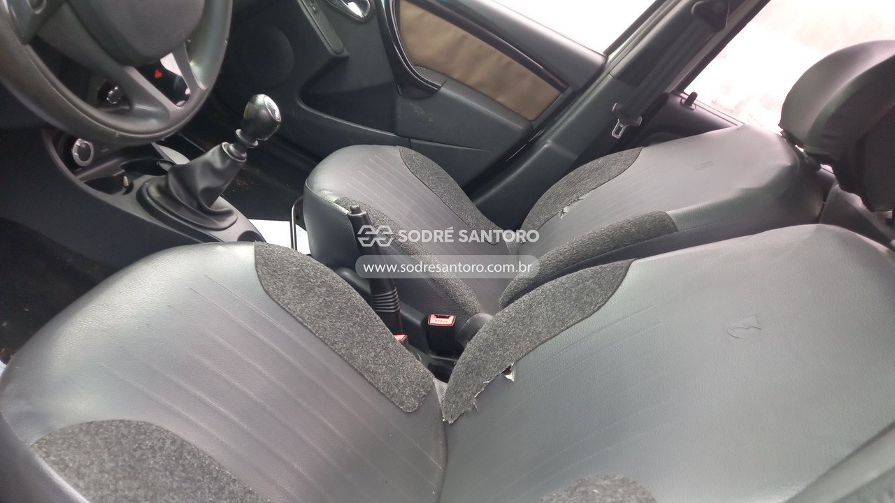 Foto 8 de 13: RENAULT - DUSTER 20 D 4X4 2016/2016