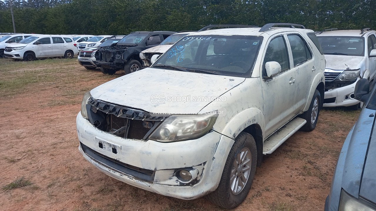 Foto 3: TOYOTA - HILUX SW4 4X2SR 2013/2013