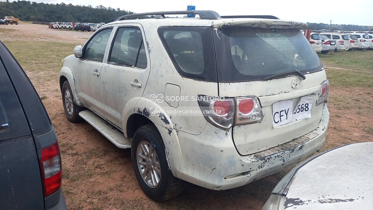 Foto 2: TOYOTA - HILUX SW4 4X2SR 2013/2013