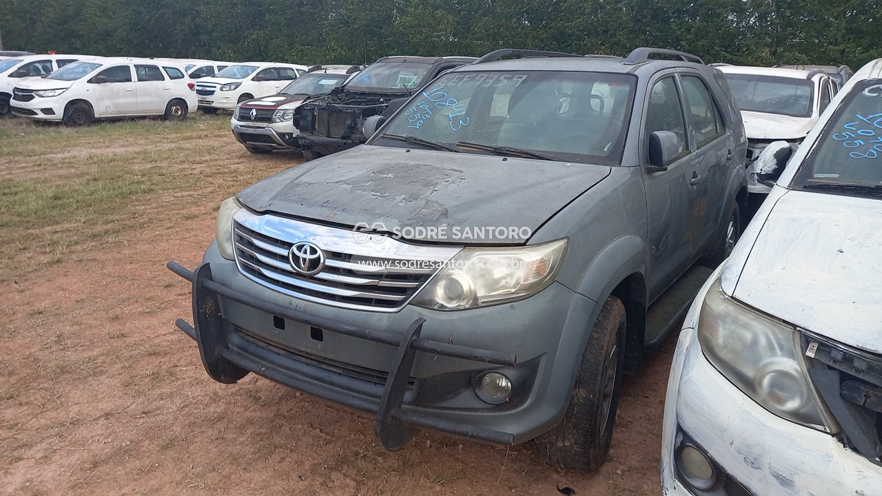Foto 3: TOYOTA - HILUX SW4 4X2SR 2014/2014