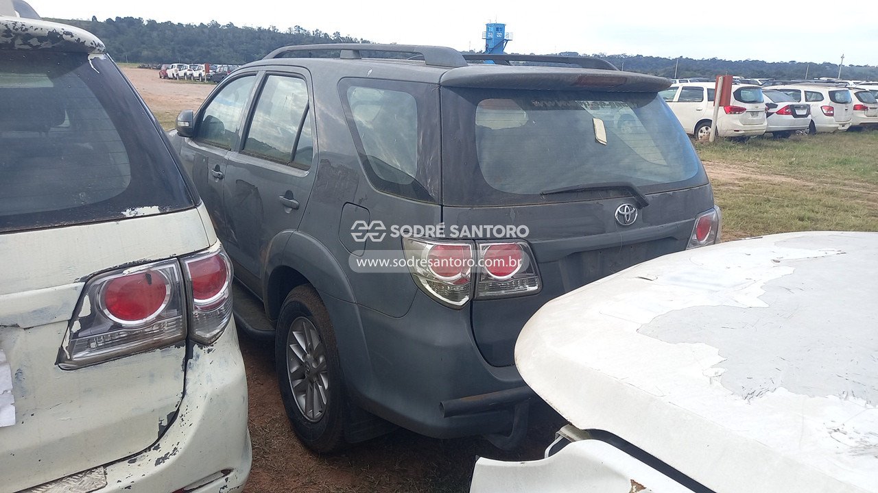 Foto 2: TOYOTA - HILUX SW4 4X2SR 2014/2014