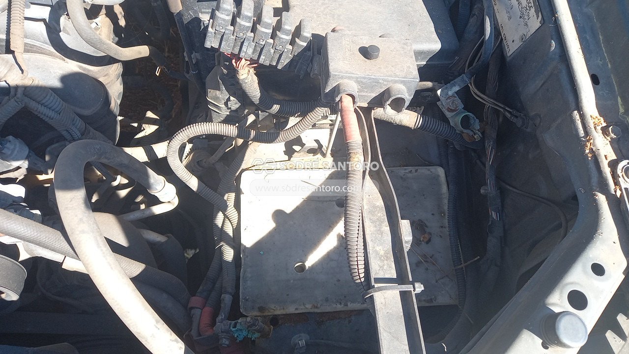 Foto 12 de 13: TOYOTA - HILUX SW4 4X2SR 2014/2014