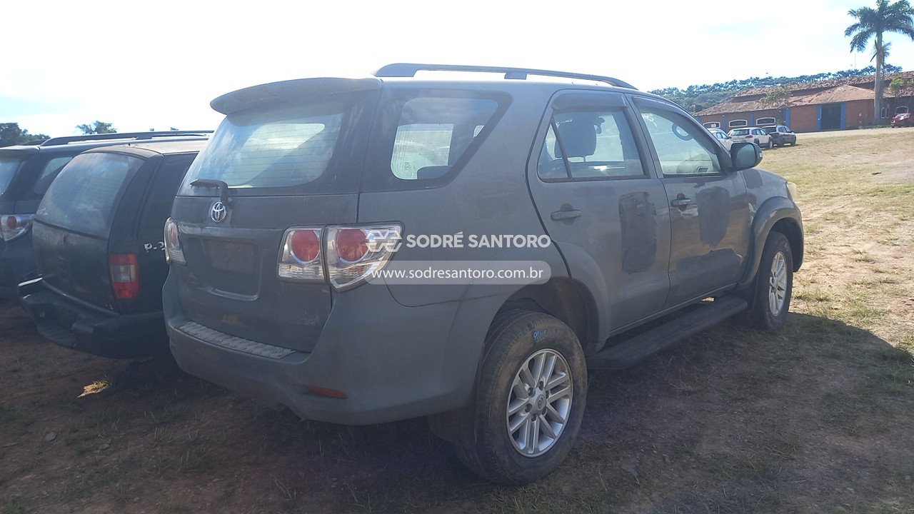 Foto 4: TOYOTA - HILUX SW4 4X2SR 2014/2014