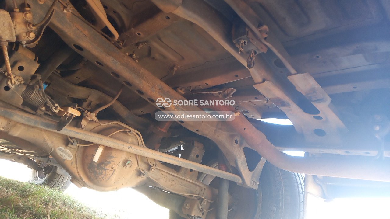 Foto 9 de 13: TOYOTA - HILUX SW4 4X2SR 2014/2014