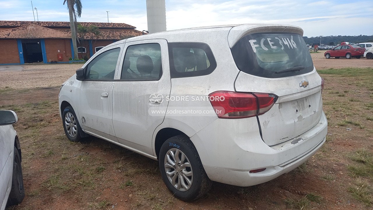 Foto 2: CHEVROLET - SPIN 1.8L MT LS E 2019/2020