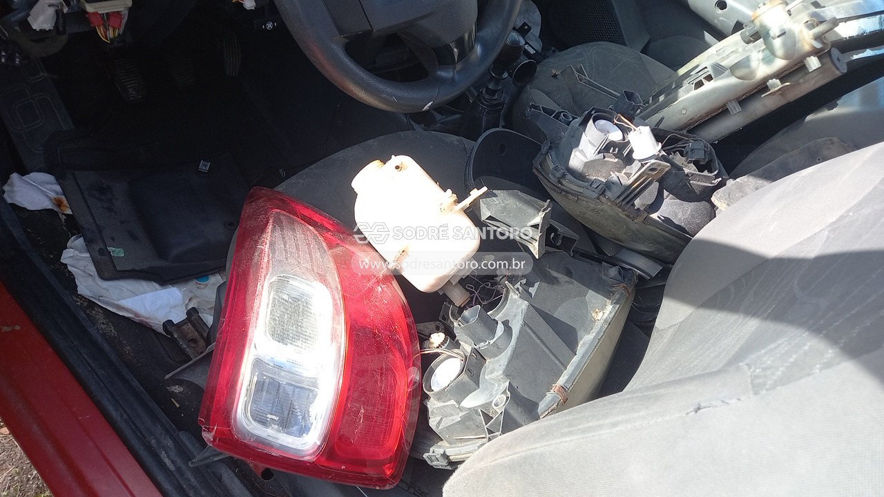 Foto 10 de 13: FIAT - STRADA WORKING 2015/2016