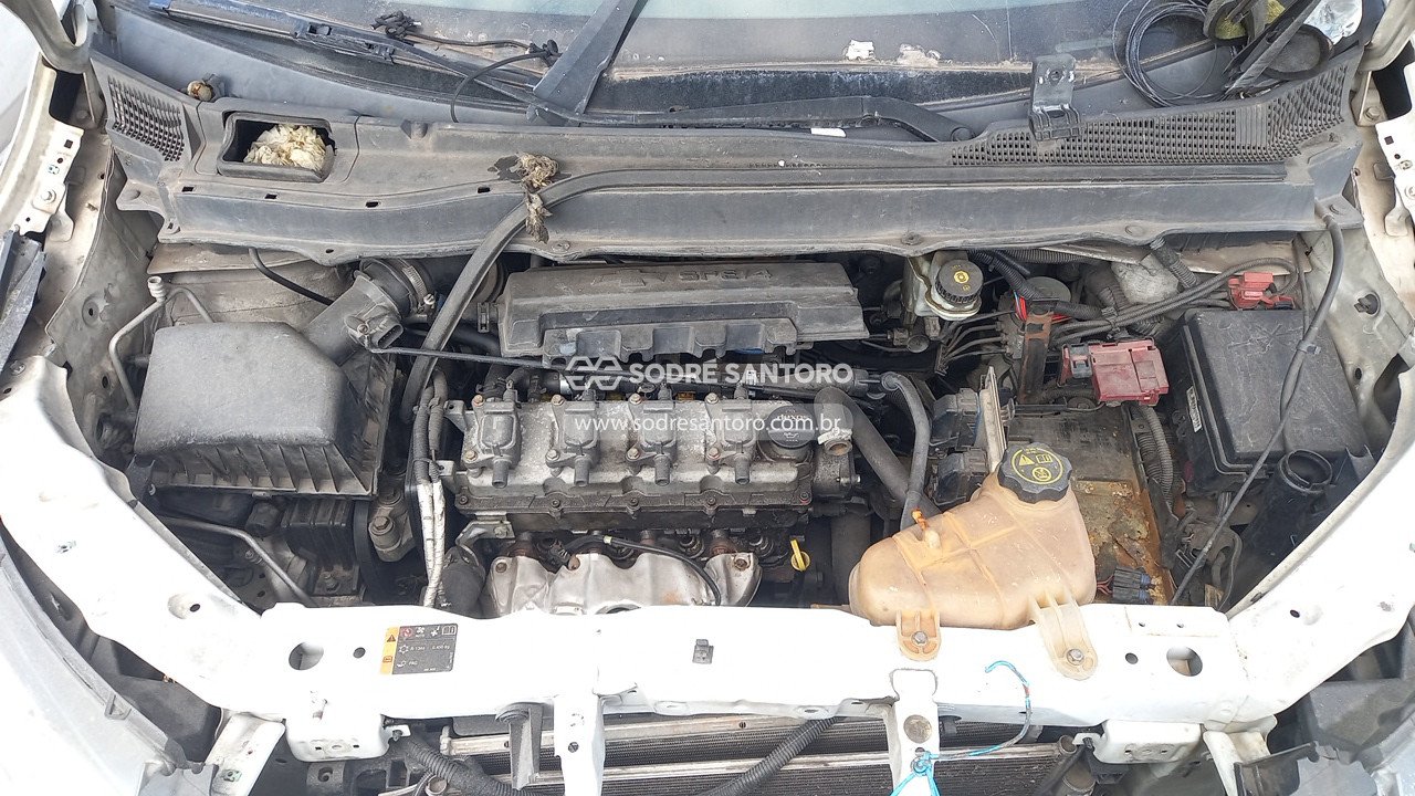 Foto 5: CHEVROLET - SPIN 1.8L MT LS E 2019/2020