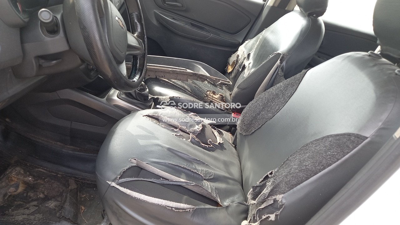 Foto 8 de 13: CHEVROLET - SPIN 1.8L MT LS E 2019/2020