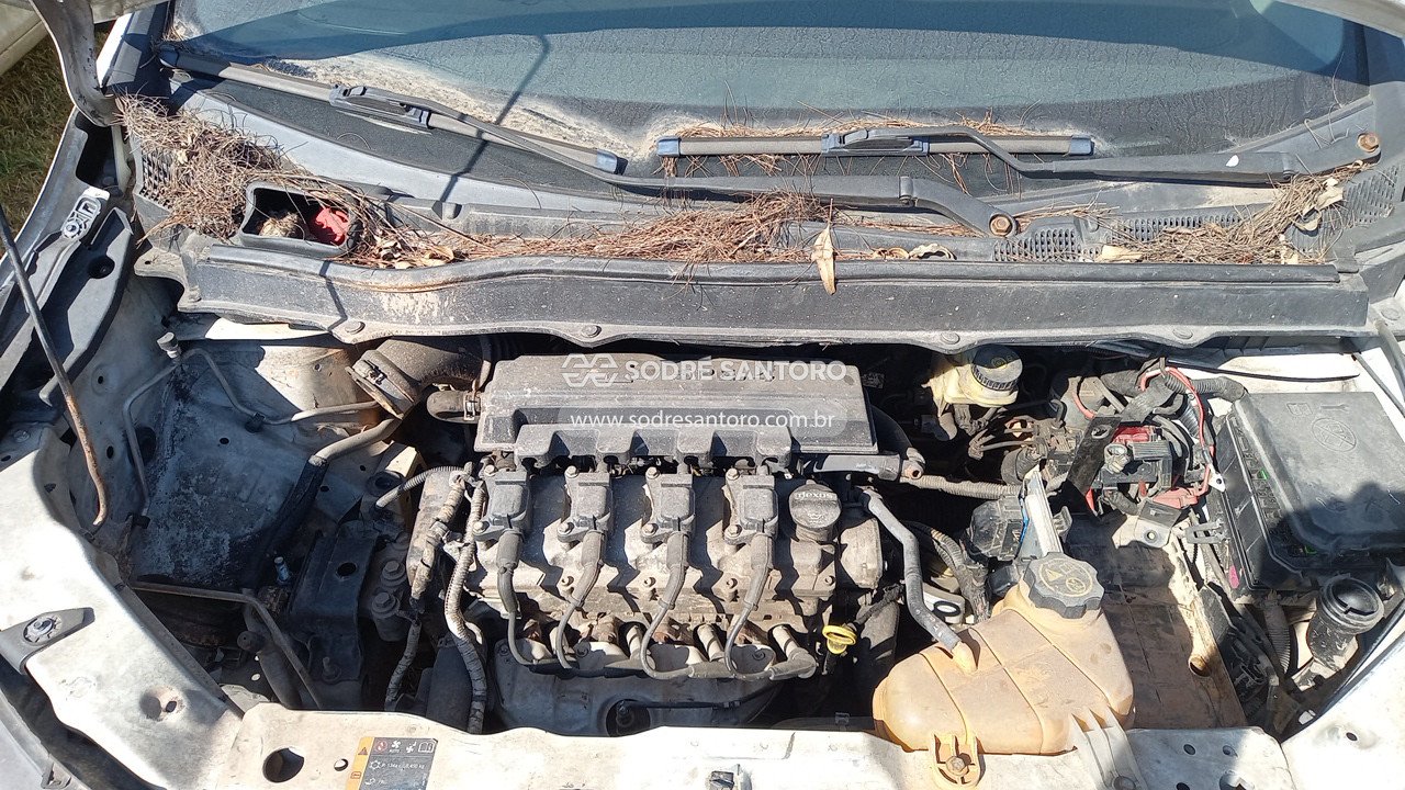 Foto 5: CHEVROLET - SPIN 1.8L MT LS E 2018/2019