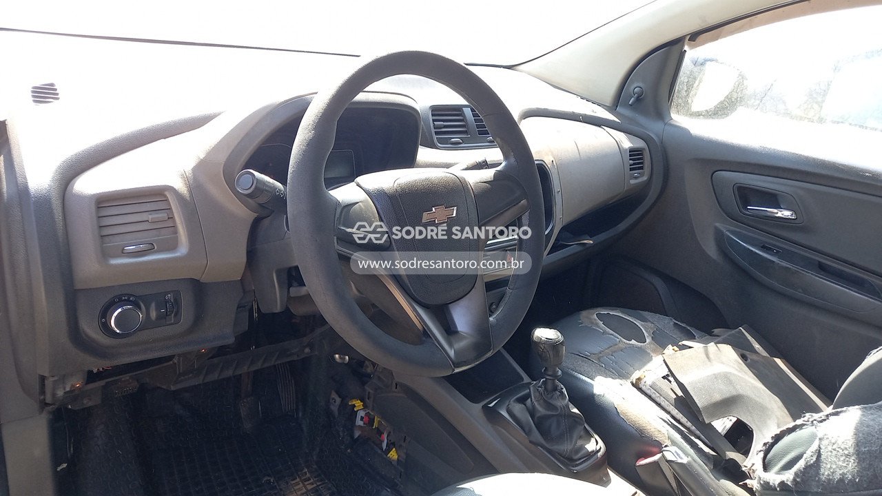Foto 6 de 13: CHEVROLET - SPIN 1.8L MT LT 2015/2016