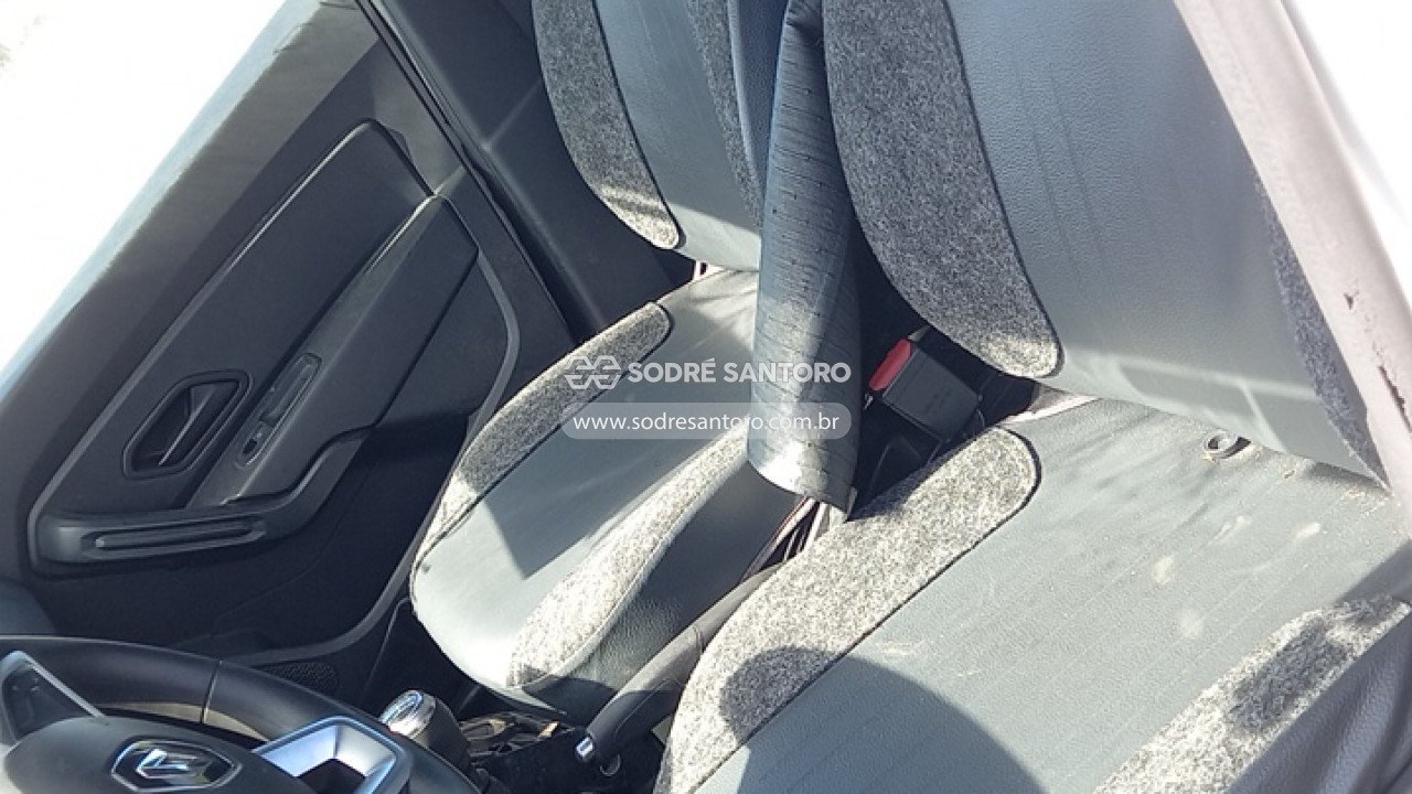 Foto 8 de 13: RENAULT - DUSTER ZEN 16 2021/2022